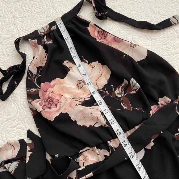 SHEIN Women’s Romper with Halter Top Floral Print Size Small - Picture 11 of 16